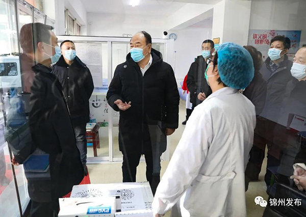 王德佳檢查督導疫情防控工作：?jiǎn)?dòng)戰時(shí)機制 筑牢疫情防線(xiàn)